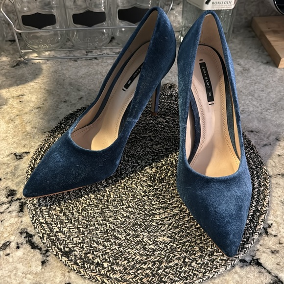 ZARA velvet heels - Picture 2 of 7